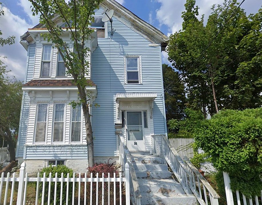 1st image of 30 Elliot St