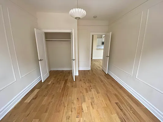 Rented by Premier Metro Realty Corp | media 12