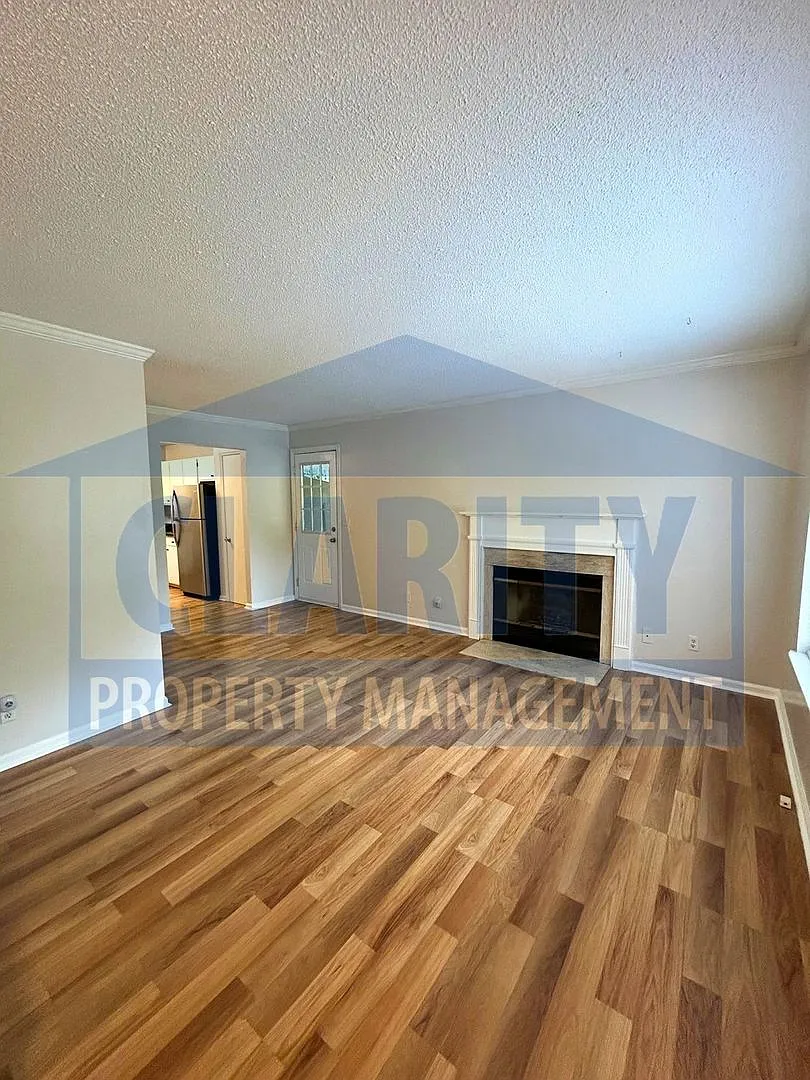 Two-bedroom townhome in Chattanooga! — Photo 3