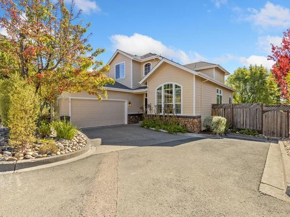 1927 Fountainview Circle, Santa Rosa, CA 95403