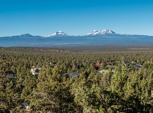 10930 Summit Ridge Ct, Redmond, OR 97756