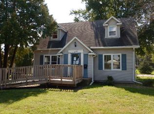 114 Berkshire Rd, Waterloo, IA 50701