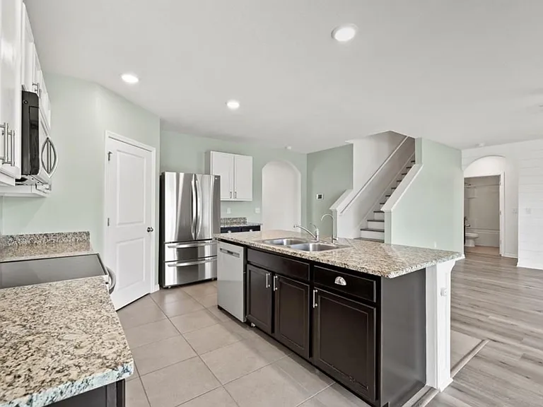 8107 Bilston Village Ln — Photo 11