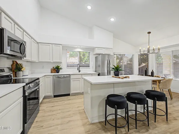 2466 S REVOLTA --, Mesa, AZ 85209