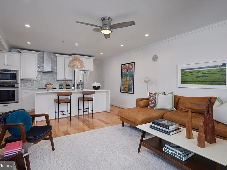 1444 Taylor St NW #1 — Photo 3