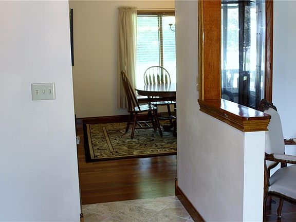 3rd image of 6939 Cottonwood Dr