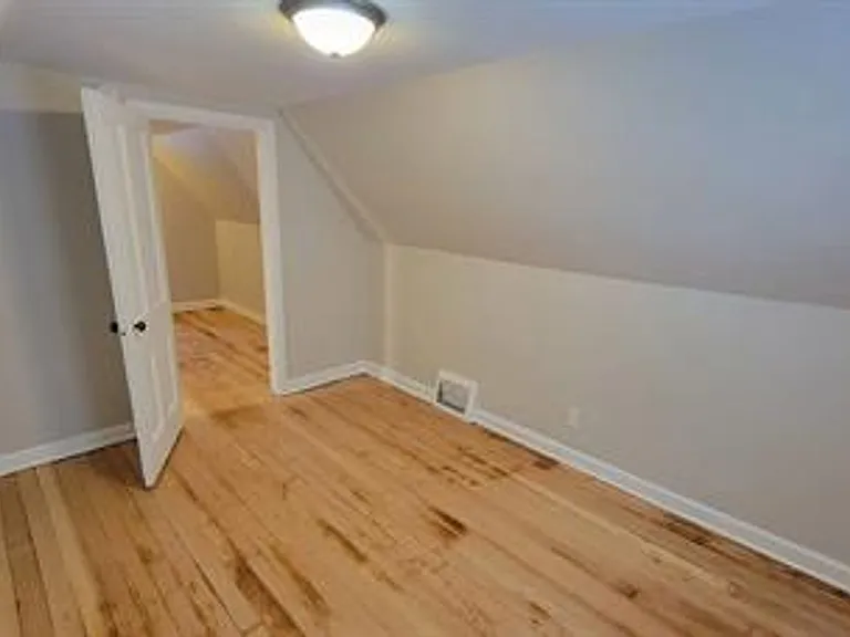 1316 Baxter Ave — Photo 24