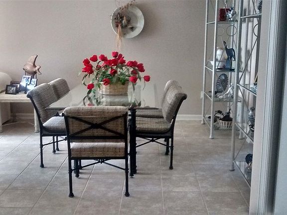 4th image of 661 Chancery Ln #50