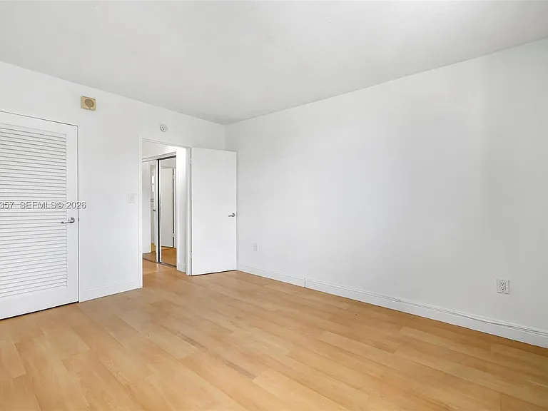 1300 Lincoln Rd #B402 — Photo 19