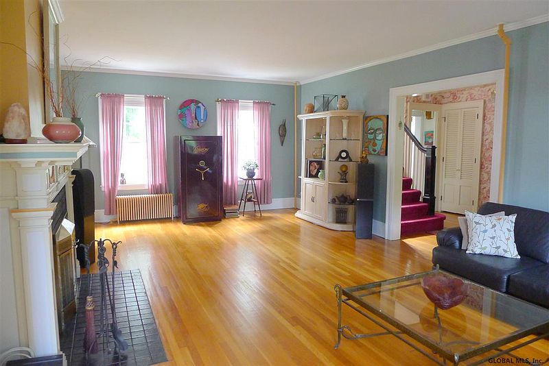 5th image of 10 24TH Street