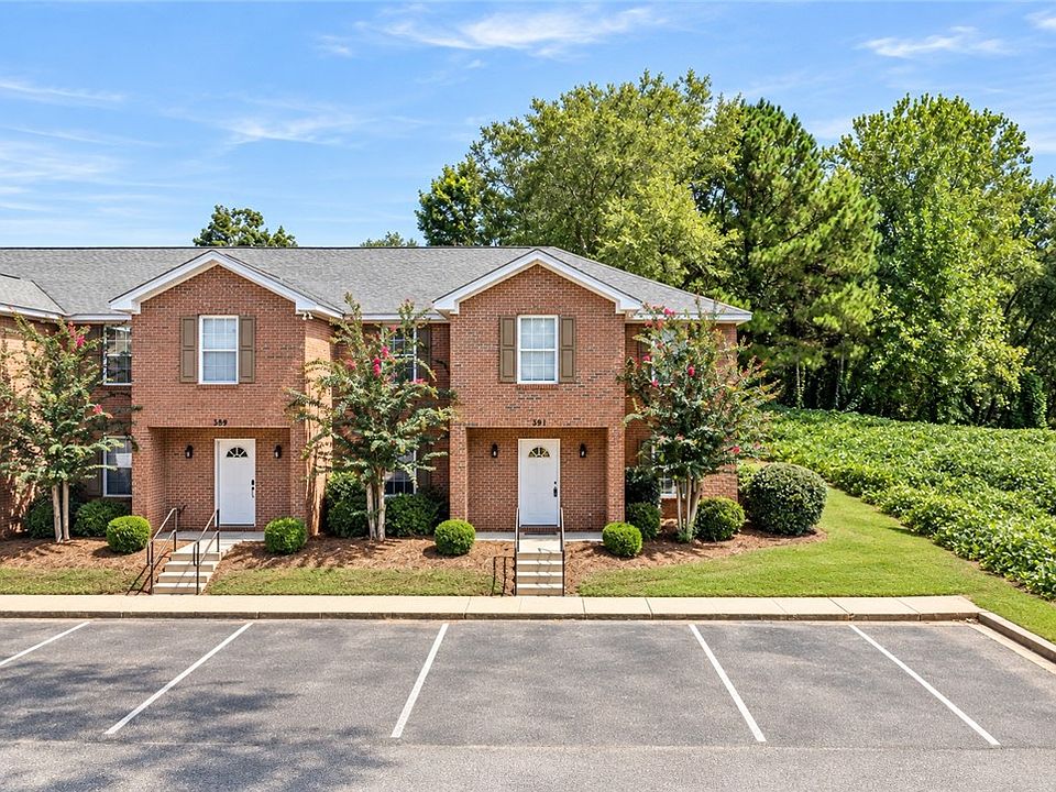 1st image of 1477 N Donahue Dr APT 3911
