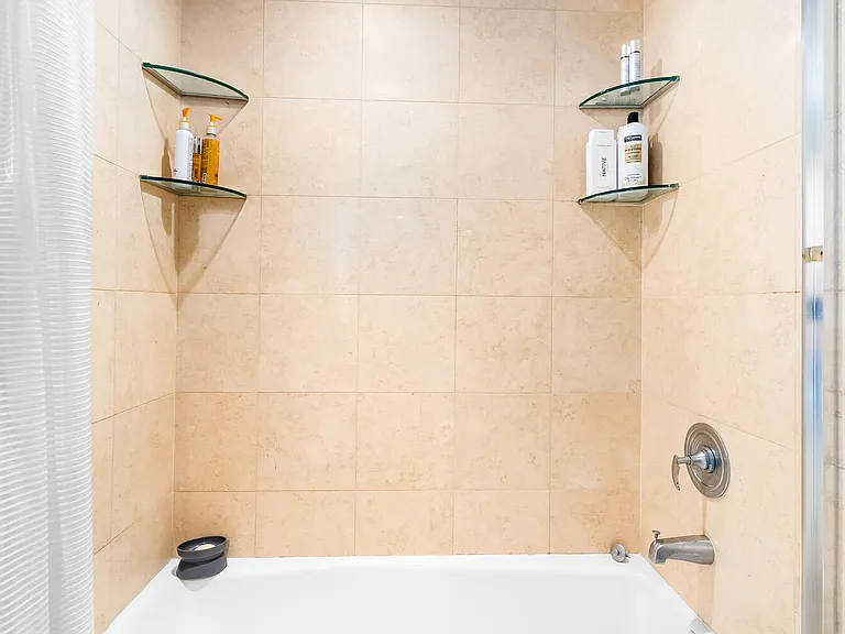 18911 Collins Ave #506 — Photo 47