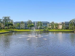 788 Park Shore Dr #13, Naples, FL 34103