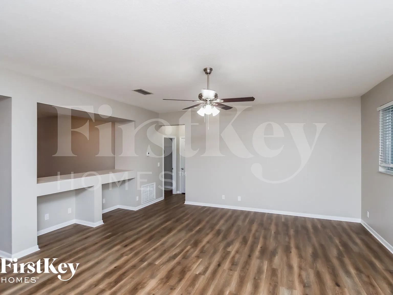 3 bed, 2.0 bath, 1994 sqft, $2,090 — Photo 3
