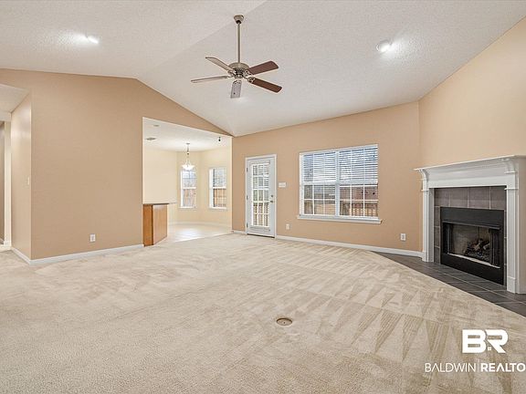 3rd image of 7333 Glenmoor Ct