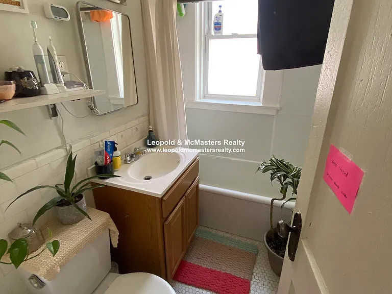 Kelton Street Apartments — Photo 62