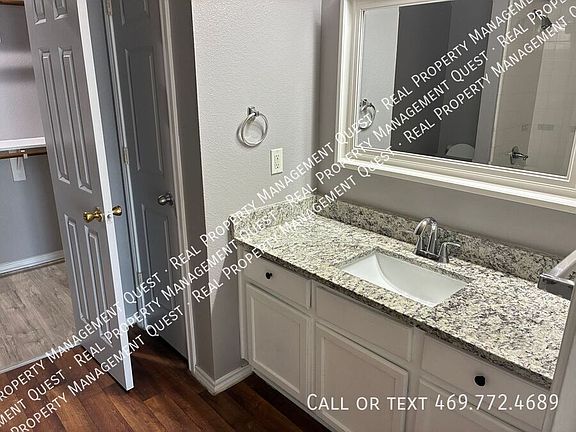 5th image of 611 Oriole Blvd APT 2503