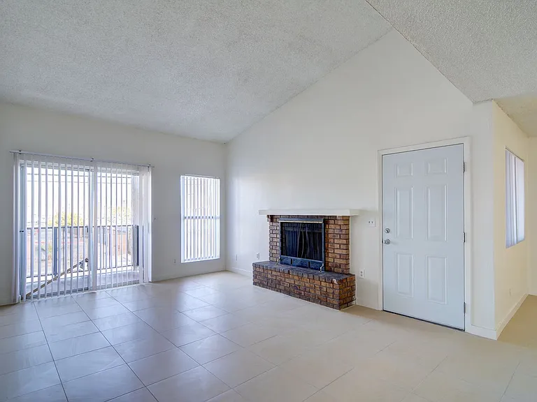 2981 Country Manor Ln #117 — Photo 2