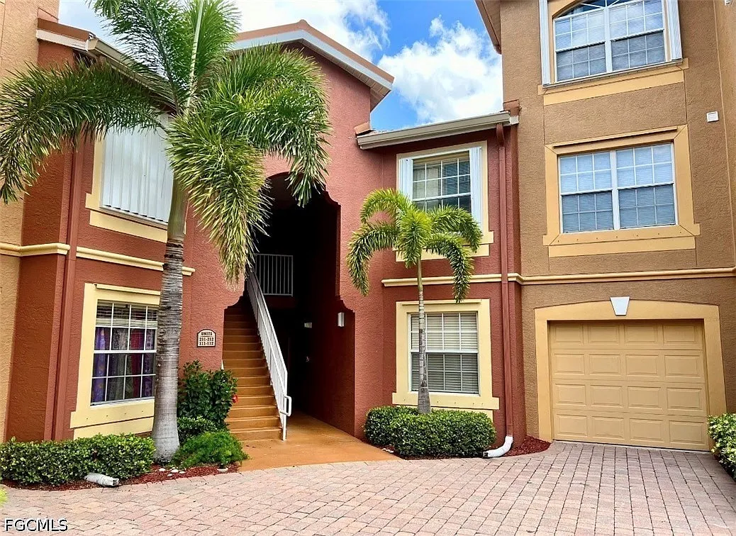 1 bed, 1.0 bath, 623 sqft, $1,300 — Photo 1