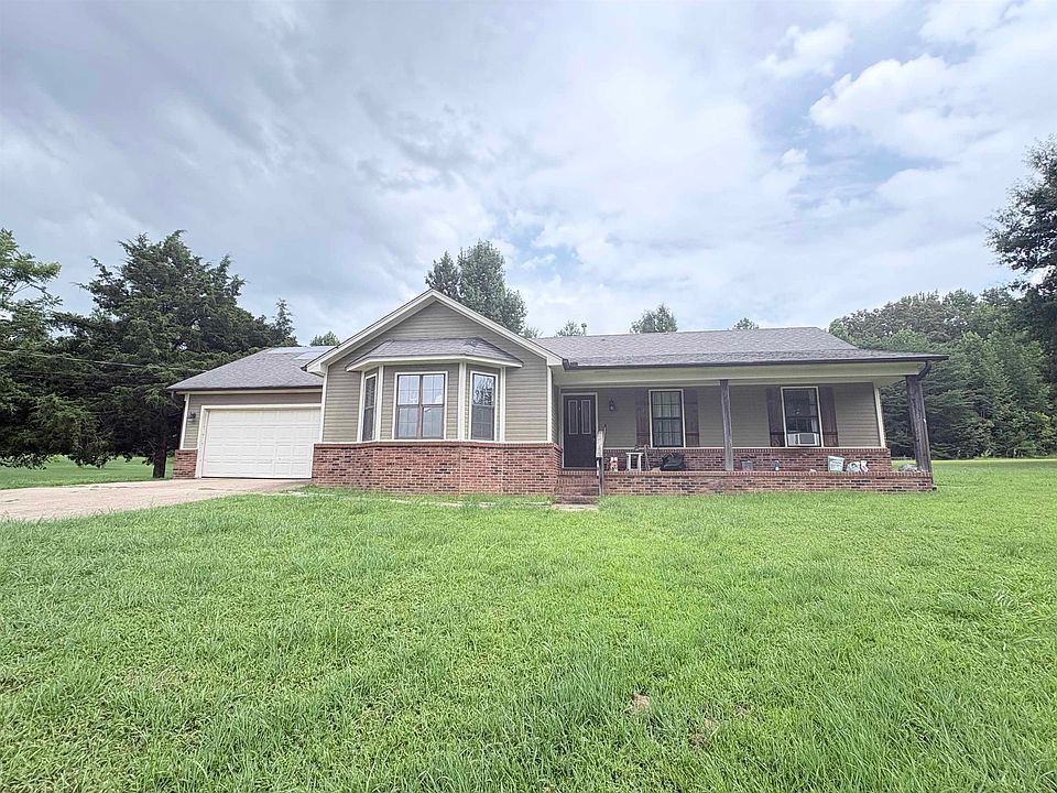1st image of 66 Brenda Dr S