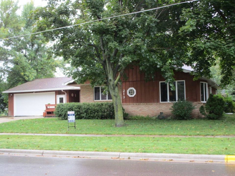 1st image of 213 7th St