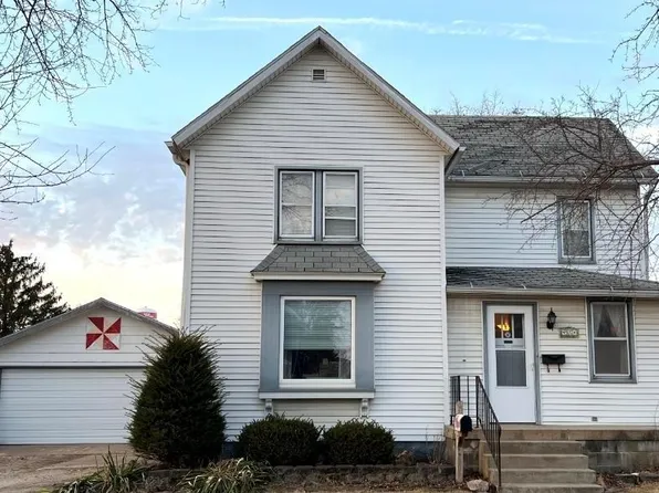 507 W Main St, New Hampton, IA 50659