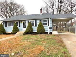 24 E Stephen Dr, Newark, DE 19713
