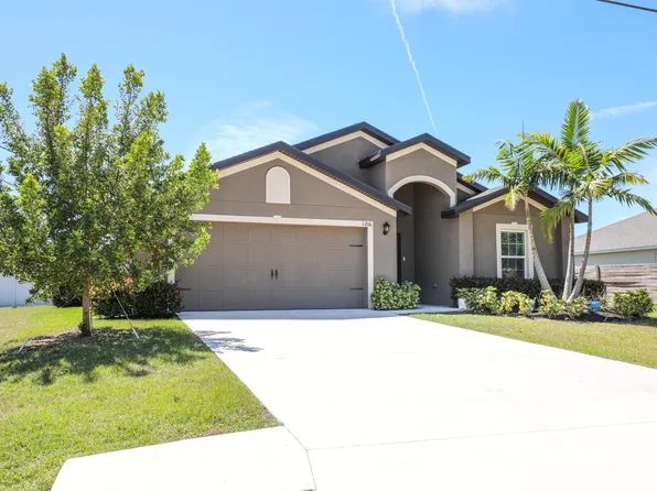 1266 SW Dalton Avenue, Port St Lucie, FL 34953