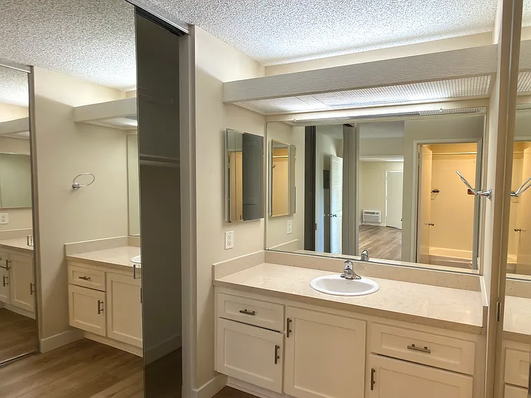 343 Streamwood — Photo 16