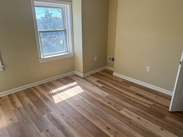 106 Gist St #2 — Photo 10