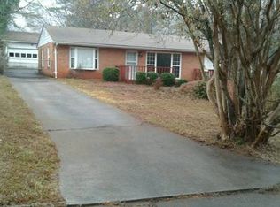 3460 Pinehill Dr, Decatur, GA 30032