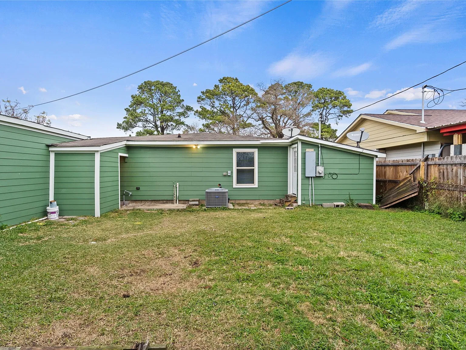 3 bed, 1.0 bath, 1603 sqft, $1,600 — Photo 4