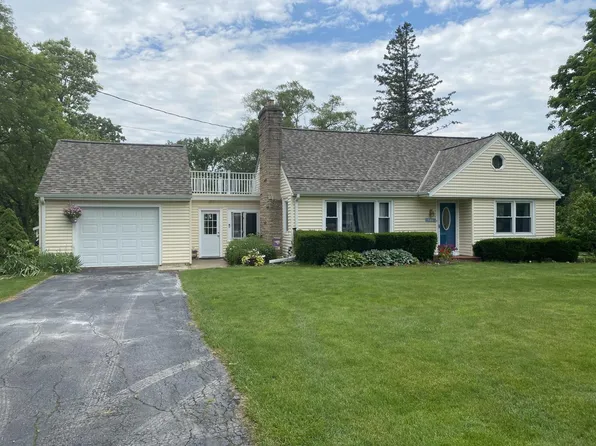 4105 North 135th STREET, Brookfield, WI 53005