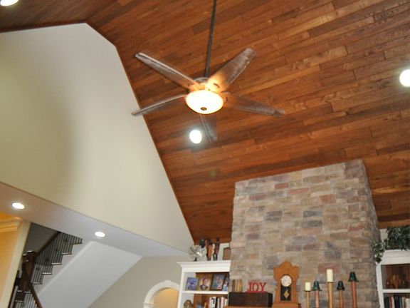 5th image of 196 Grace Dr