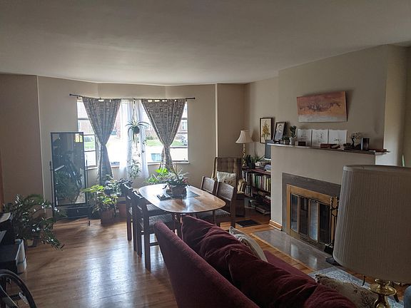 2nd image of 1314 W 7th Ave APT A