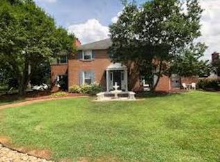4004 1st Ave, Vienna, WV 26105