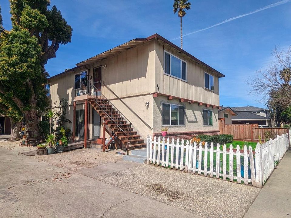 1st image of 831 Opal Dr