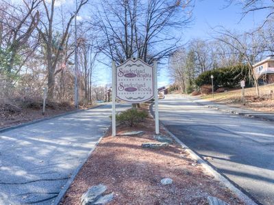 340 Sunderland Rd #C-7, Worcester, MA, 01604