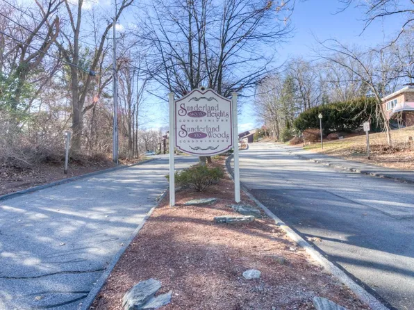 340 Sunderland Rd #C-7, Worcester, MA 01604