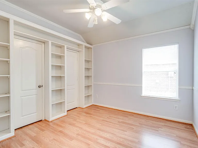 9323 Hillhaven Ct — Photo 33