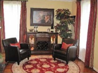 4402 Lula St, Bellaire, TX 77401