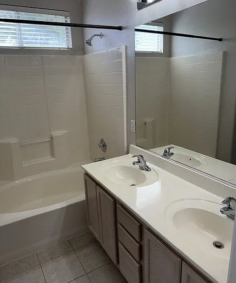 8056 Sweet Clover Ct — Photo 22