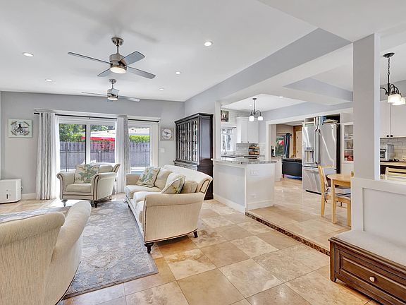 2nd image of 1163 NE 3rd Avenue