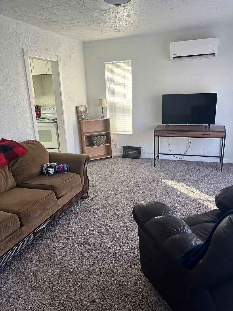 Simple home with all you need — Photo 1
