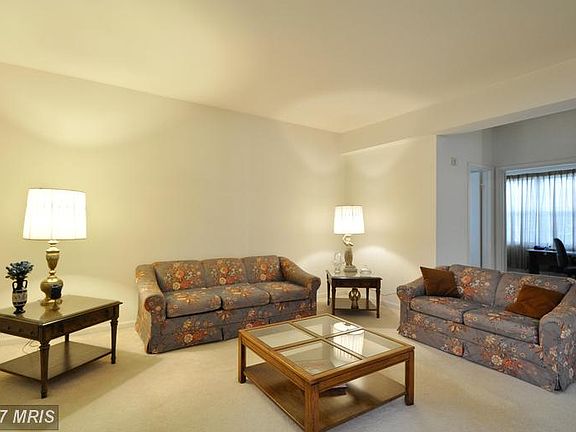 5th image of 15437 Cagney Ct