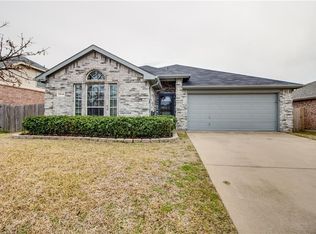 3414 Charing Cross Rd, Midlothian, TX 76065