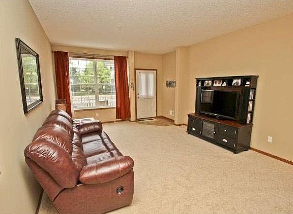 3rd image of 4482 Rosemary Way