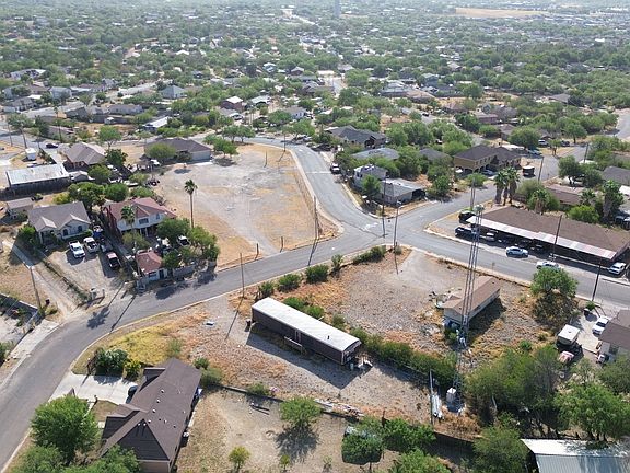 3rd image of 796 Calle Cedro LOT 577