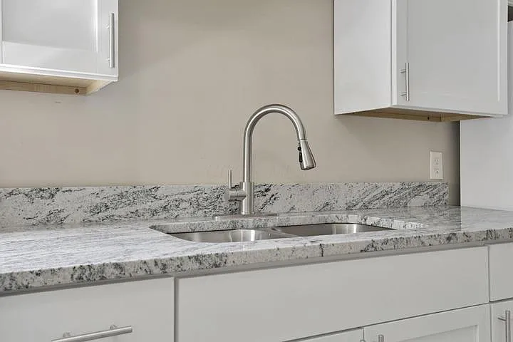 1 bed, 1.0 bath, 600 sqft, $900 — Photo 39