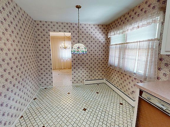 4th image of 5651 Oceania St